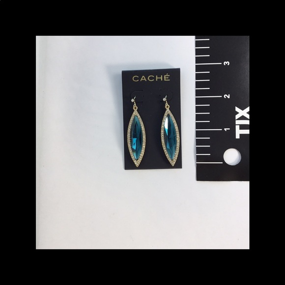 Cache Blue Earrings comes with gift box - Picture 2 of 4